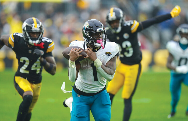 Punchless Steelers beaten by Jags; QB Pickett injured
